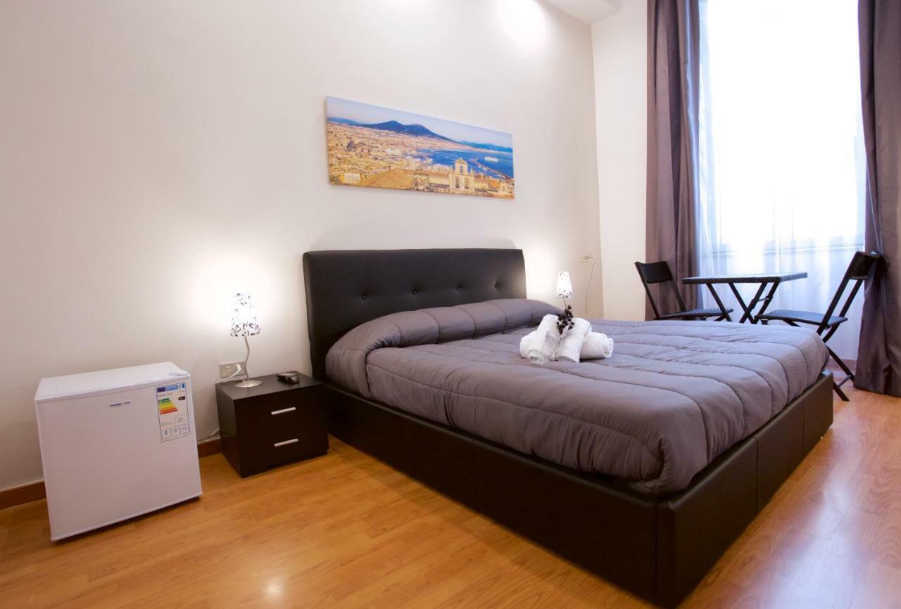 Metronapoli Bed & Breakfast Bagian luar foto