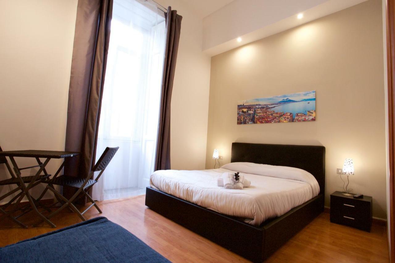 Metronapoli Bed & Breakfast Bagian luar foto